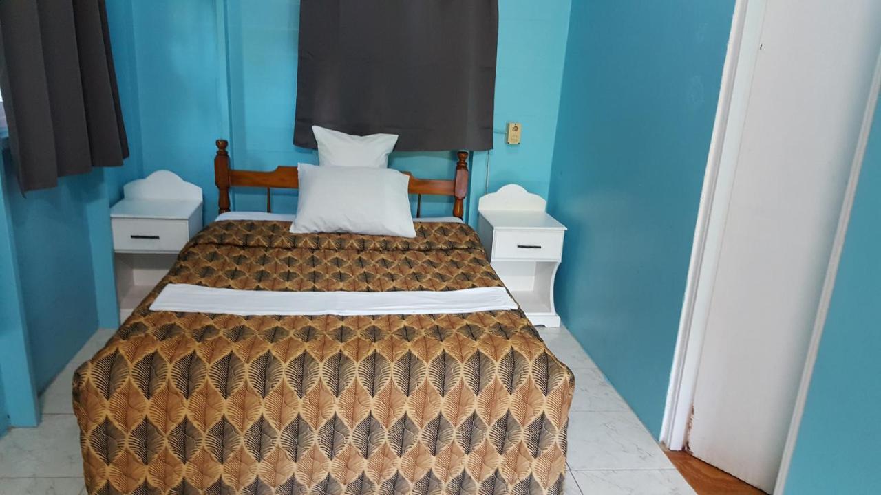 Chez Ophelia Cottage Apartments Roseau Eksteriør bilde